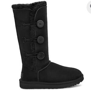 UGG Bailey Button Triplet Black Boots Women’s Size 7